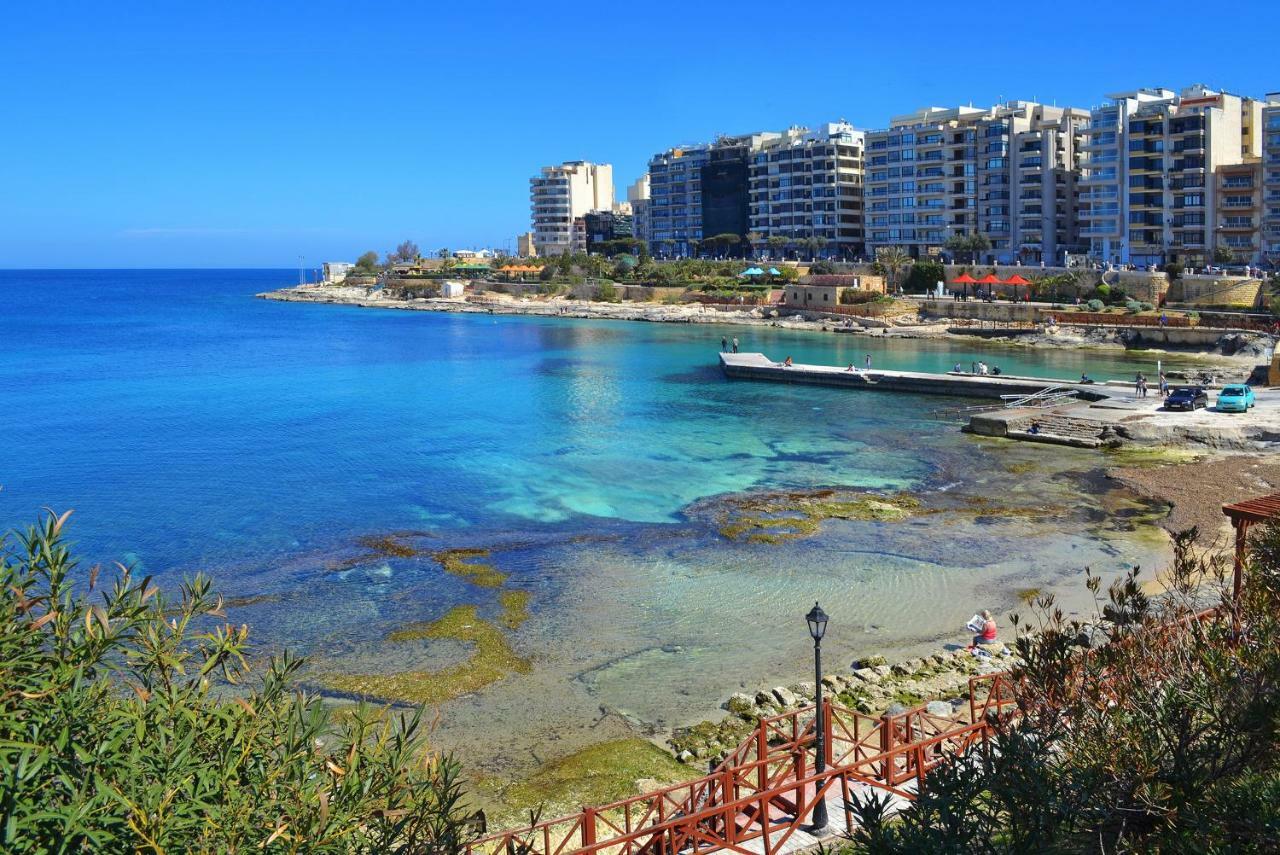 Apartment In Fort Cambridge With Pool Sliema Exterior foto